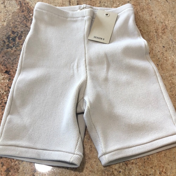 Yeezy Pants - Yeezy season 6 shorts